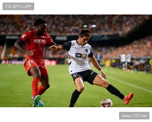 瓦伦西亚能否重返欧战:本赛季表现起伏,争欧资格面临竞争压力 瓦伦西亚能否重返欧战:本赛季表现起伏,争欧资格面临竞争压力