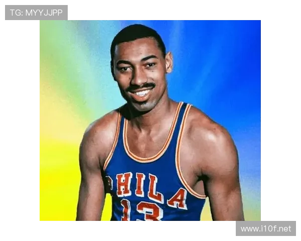 张伯伦核心内线对比乔治战术篮板掌控彻底拉开场上差距