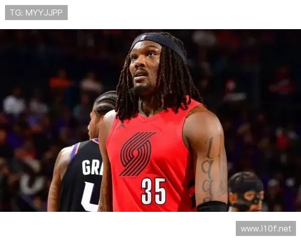 罗伯特·威廉姆斯篮下挡拆高效制造优势拉开内线防守差距